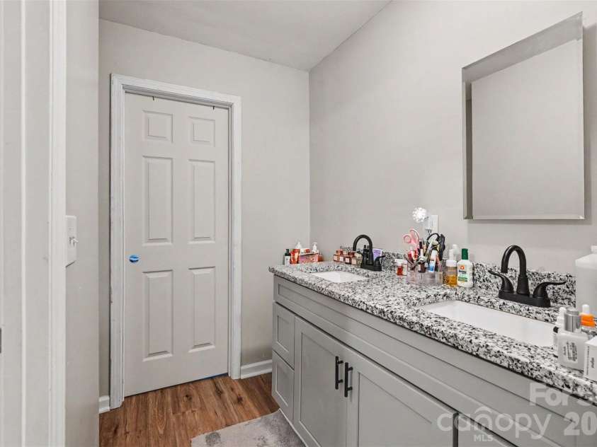 1106 Stanton Drive, Shelby, NC 28150.  MLS# CAR4403709, YatesRealty ID 39616. 