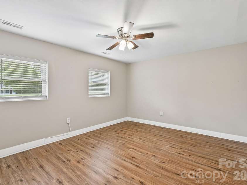 1106 Stanton Drive, Shelby, NC 28150.  MLS# CAR4429688, YatesRealty ID 39616. 