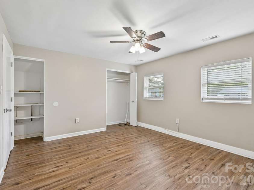 1106 Stanton Drive, Shelby, NC 28150.  MLS# CAR4429688, YatesRealty ID 39616. 