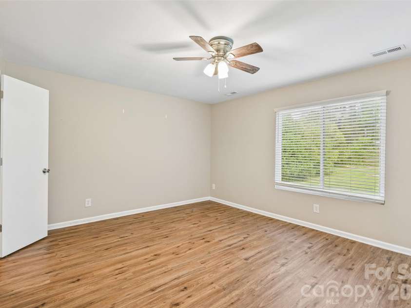 1106 Stanton Drive, Shelby, NC 28150.  MLS# CAR4429688, YatesRealty ID 39616. 
