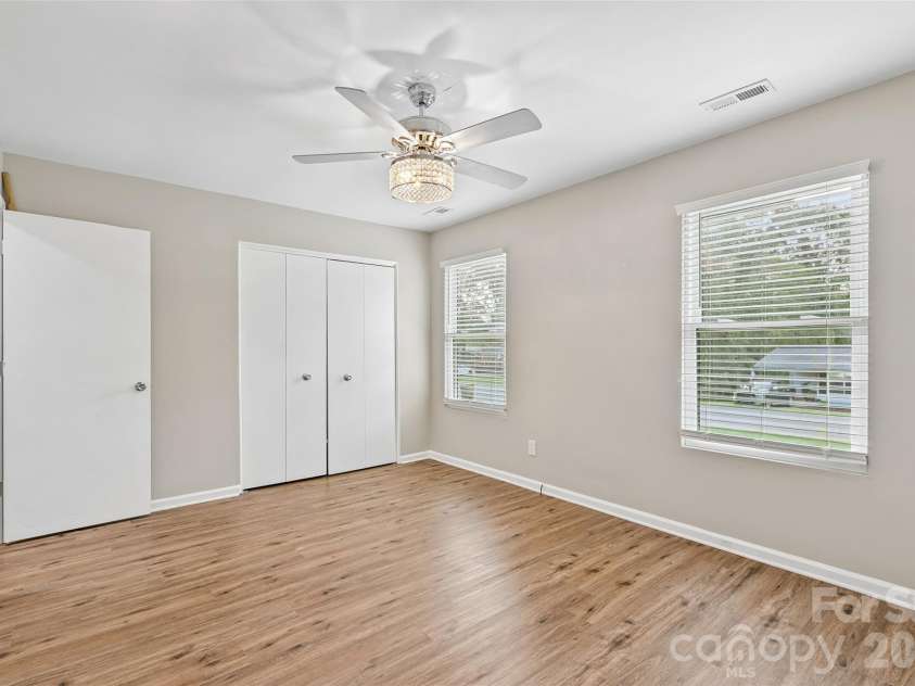1106 Stanton Drive, Shelby, NC 28150.  MLS# CAR4429688, YatesRealty ID 39616. 