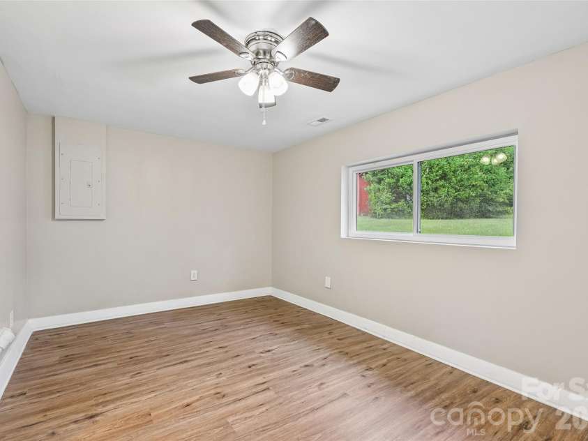 1106 Stanton Drive, Shelby, NC 28150.  MLS# CAR4429688, YatesRealty ID 39616. 