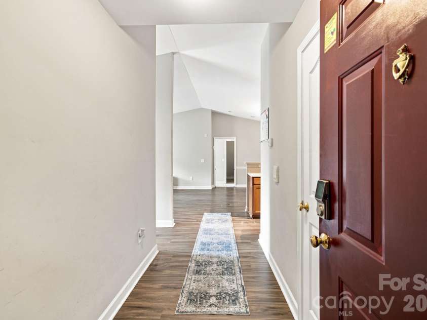 17257 Doe Valley Court, Cornelius, NC 28031.  MLS# CAR4405908, YatesRealty ID 39617. Entry Hall