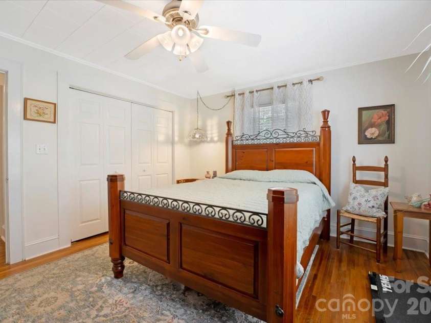 810 Ashwood Street, Kannapolis, NC 28081.  MLS# CAR4406450, YatesRealty ID 39618. 