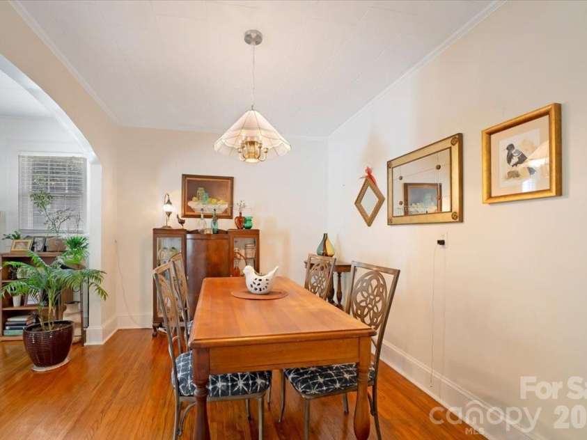 810 Ashwood Street, Kannapolis, NC 28081.  MLS# CAR4406450, YatesRealty ID 39618. 