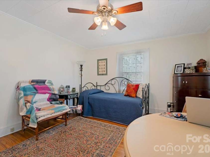 810 Ashwood Street, Kannapolis, NC 28081.  MLS# CAR4406450, YatesRealty ID 39618. 