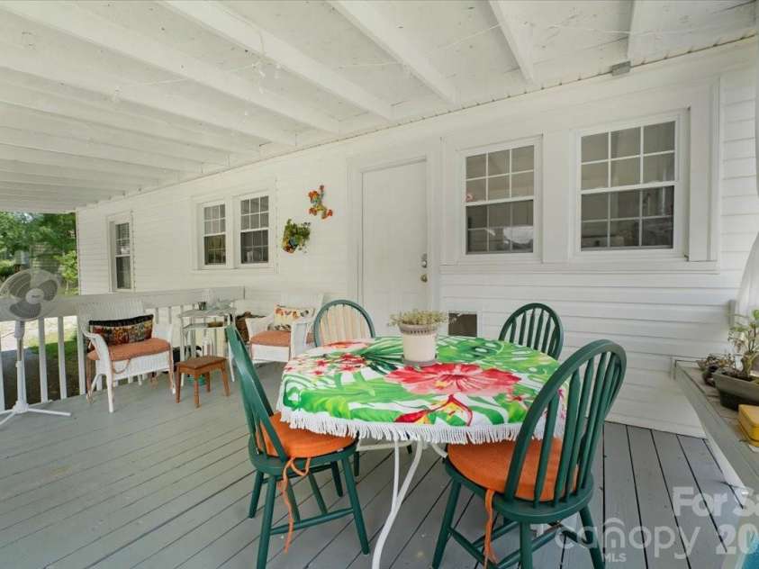 810 Ashwood Street, Kannapolis, NC 28081.  MLS# CAR4406450, YatesRealty ID 39618. 