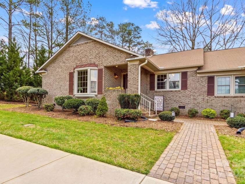 1202 Ravenwood Court, Salisbury, NC 28147.  MLS# CAR4237166, YatesRealty ID 3962. 