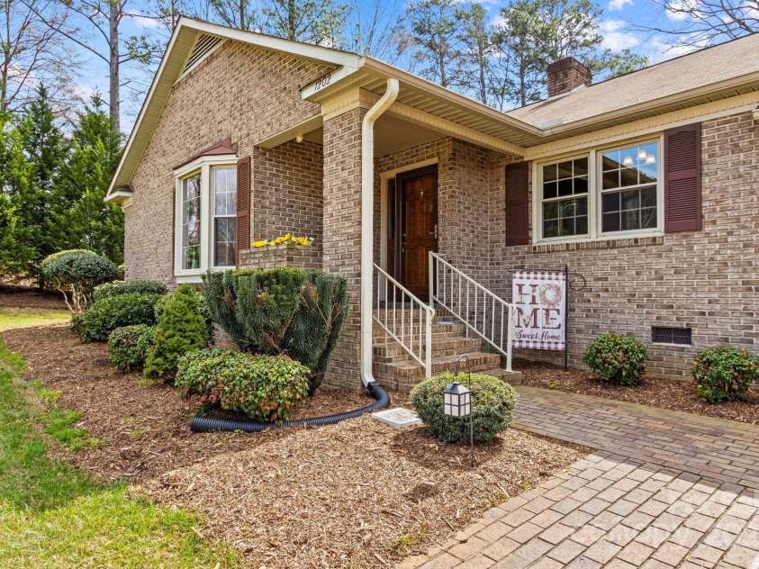 1202 Ravenwood Court, Salisbury, NC 28147.  MLS# CAR4237166, YatesRealty ID 3962. 