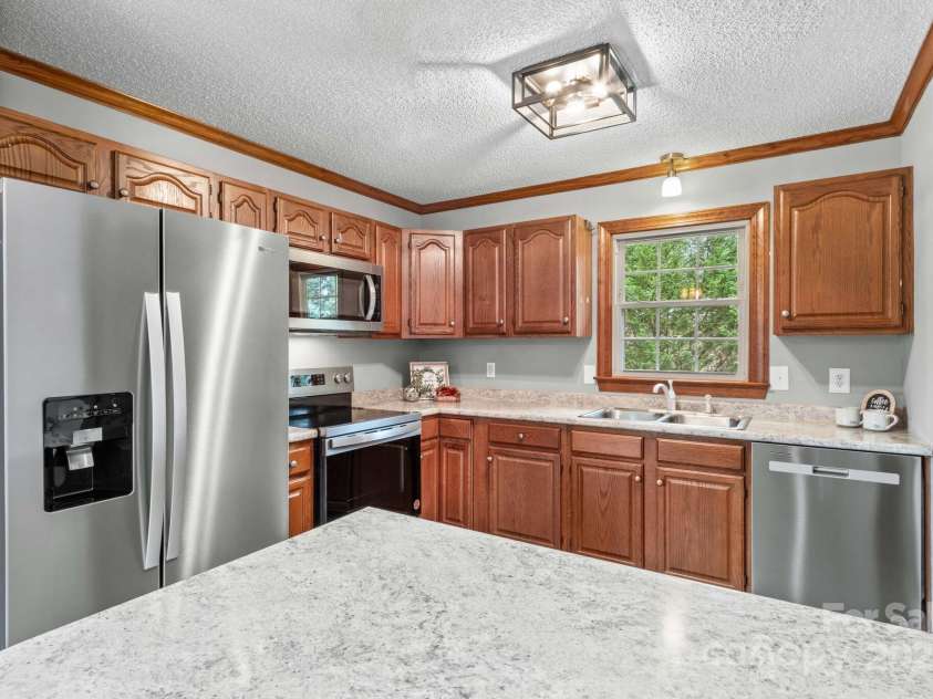 1202 Ravenwood Court, Salisbury, NC 28147.  MLS# CAR4237166, YatesRealty ID 3962. 