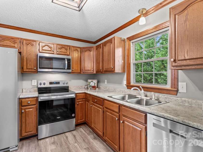 1202 Ravenwood Court, Salisbury, NC 28147.  MLS# CAR4237166, YatesRealty ID 3962. 
