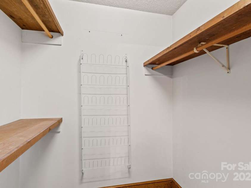 1202 Ravenwood Court, Salisbury, NC 28147.  MLS# CAR4237166, YatesRealty ID 3962. 