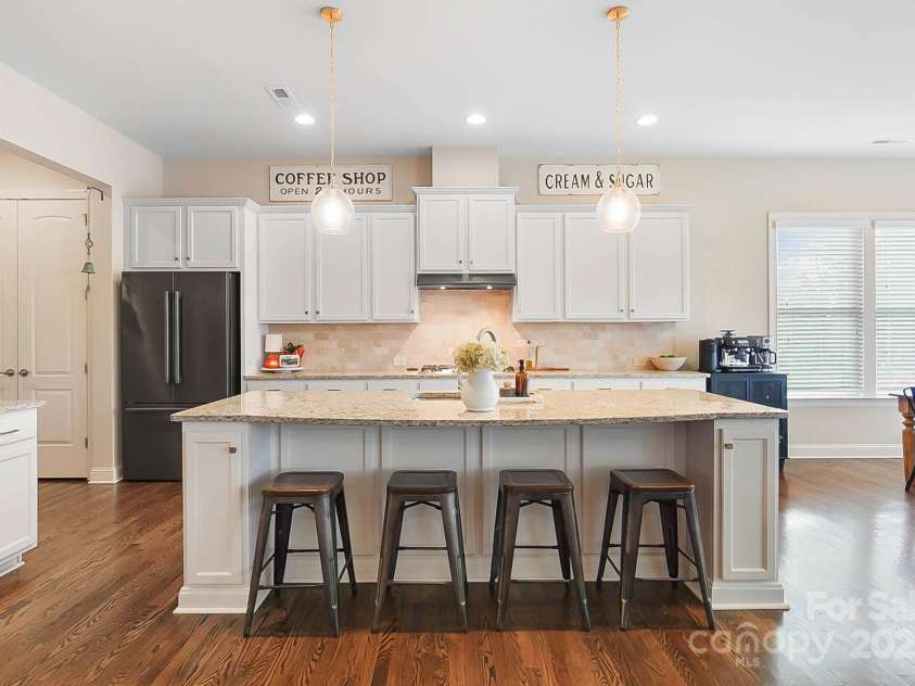 1419 Vickery Drive, Matthews, NC 28104.  MLS# CAR4327392, YatesRealty ID 3962. 