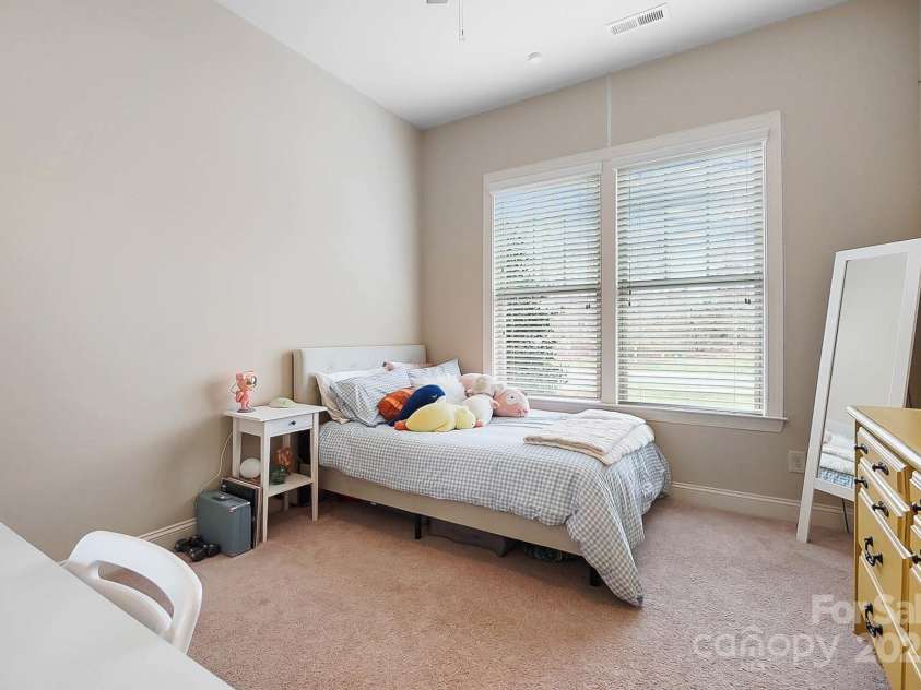 1419 Vickery Drive, Matthews, NC 28104.  MLS# CAR4327392, YatesRealty ID 3962. 