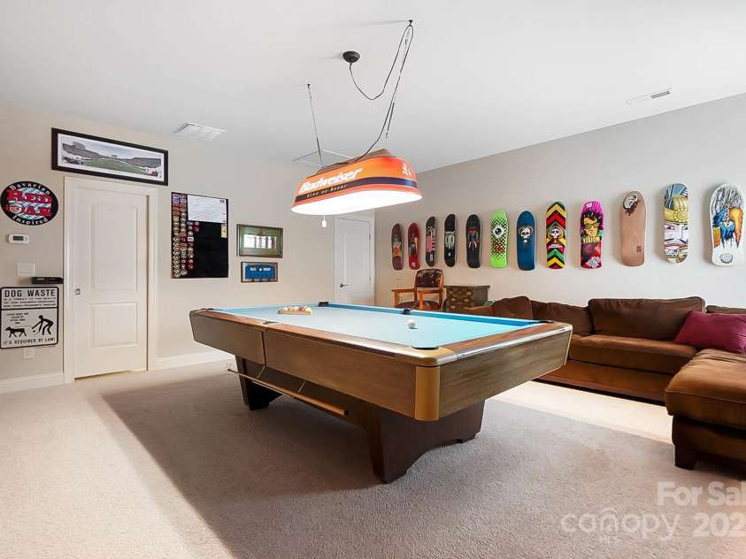 1419 Vickery Drive, Matthews, NC 28104.  MLS# CAR4327392, YatesRealty ID 3962. 