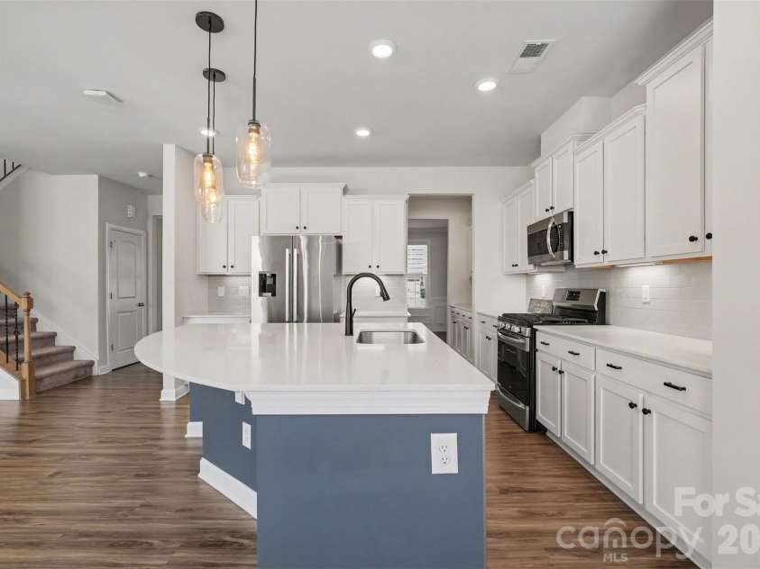 14510 Grundys Way, Davidson, NC 28036.  MLS# CAR4347789, YatesRealty ID 3962. 