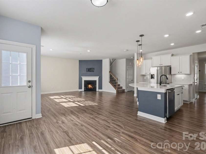 14510 Grundys Way, Davidson, NC 28036.  MLS# CAR4347789, YatesRealty ID 3962. 