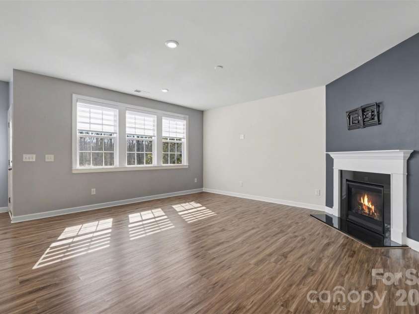 14510 Grundys Way, Davidson, NC 28036.  MLS# CAR4347789, YatesRealty ID 3962. 