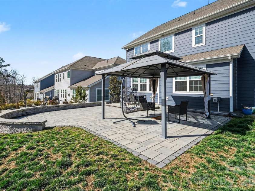 14510 Grundys Way, Davidson, NC 28036.  MLS# CAR4347789, YatesRealty ID 3962. 