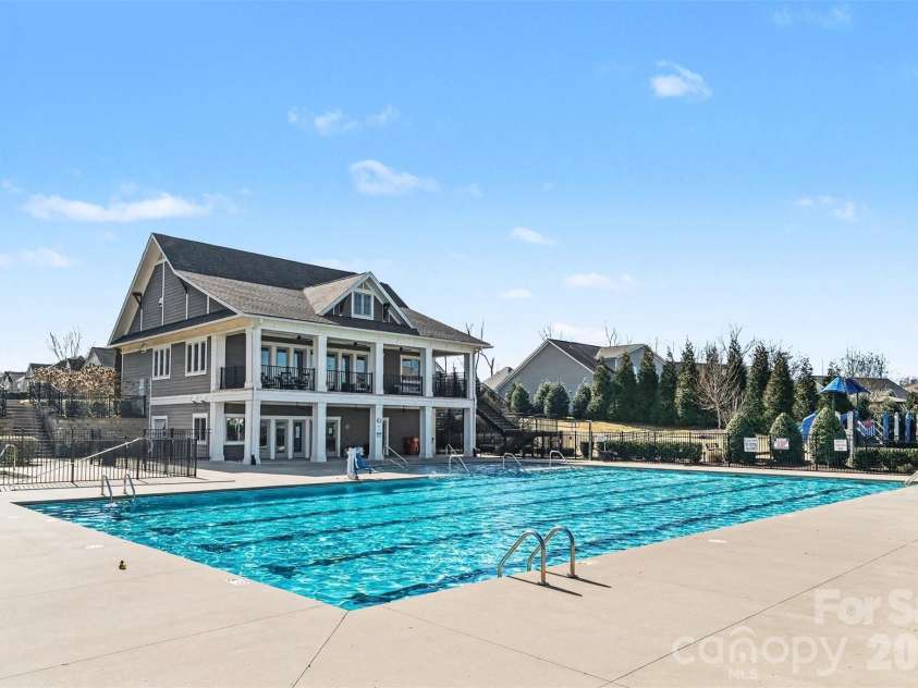14510 Grundys Way, Davidson, NC 28036.  MLS# CAR4347789, YatesRealty ID 3962. 