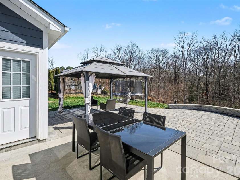 14510 Grundys Way, Davidson, NC 28036.  MLS# CAR4347789, YatesRealty ID 3962. Outdoor patio 