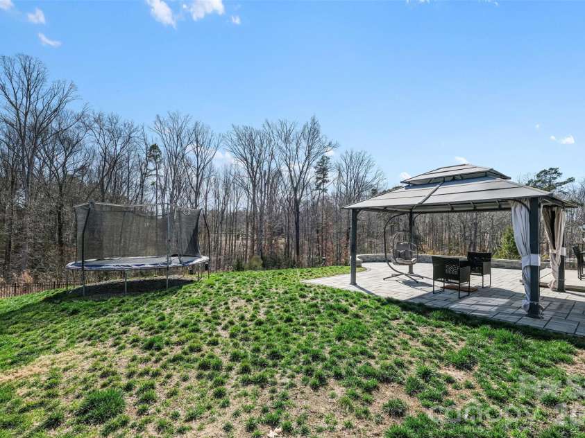 14510 Grundys Way, Davidson, NC 28036.  MLS# CAR4347789, YatesRealty ID 3962. Room for a Pool 