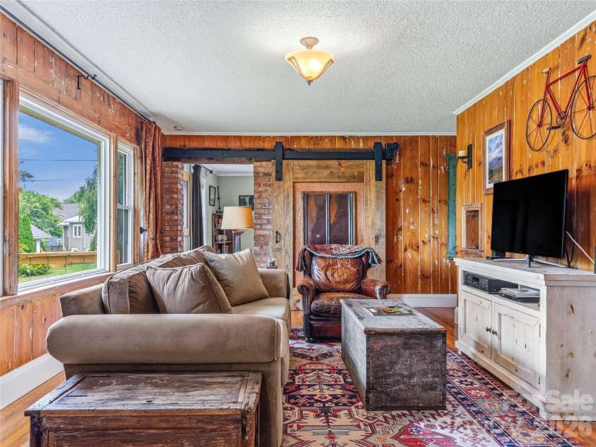 57 Langwell Avenue, Asheville, NC 28806.  MLS# CAR4404384, YatesRealty ID 39622. Rustic Charm