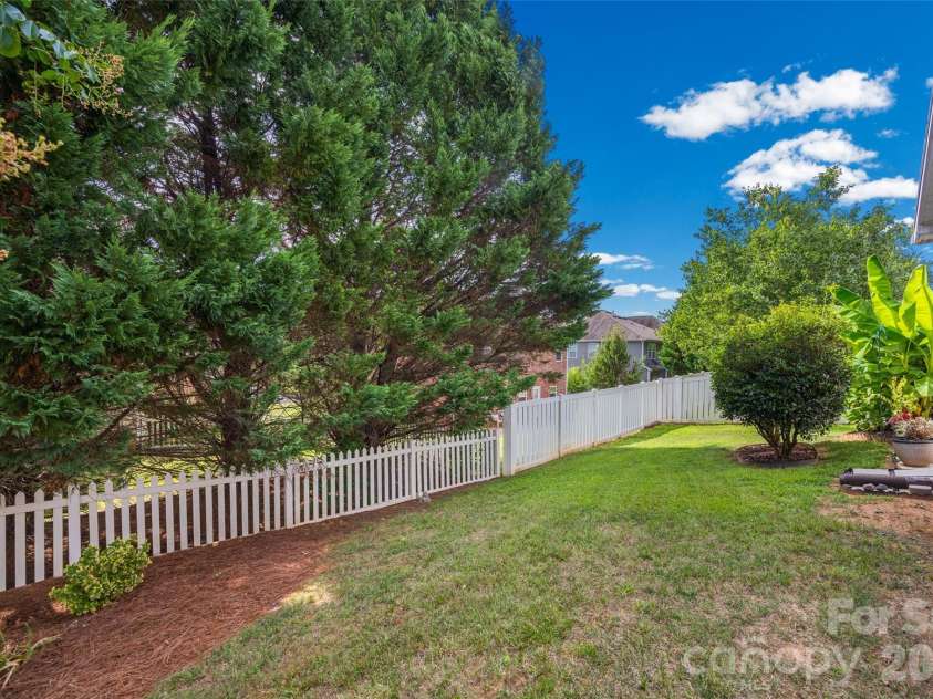 3339 Kingshire Way, Clover, SC 29710.  MLS# CAR4404024, YatesRealty ID 39623. 