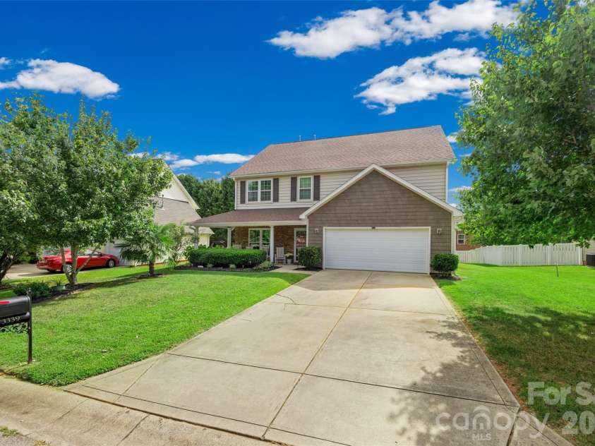 3339 Kingshire Way, Clover, SC 29710.  MLS# CAR4404024, YatesRealty ID 39623. 
