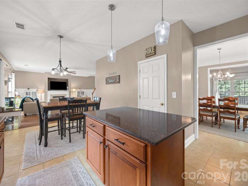 3339 Kingshire Way, Clover, SC 29710.  MLS# CAR4404024, YatesRealty ID 39623. 