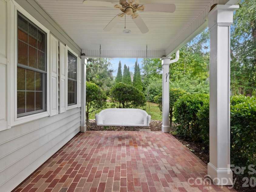 36 Sheffield Place, Brevard, NC 28712.  MLS# CAR4402157, YatesRealty ID 39626. 