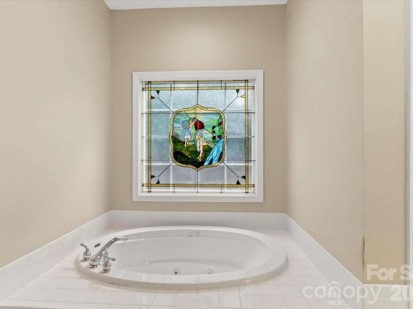 36 Sheffield Place, Brevard, NC 28712.  MLS# CAR4402157, YatesRealty ID 39626. 