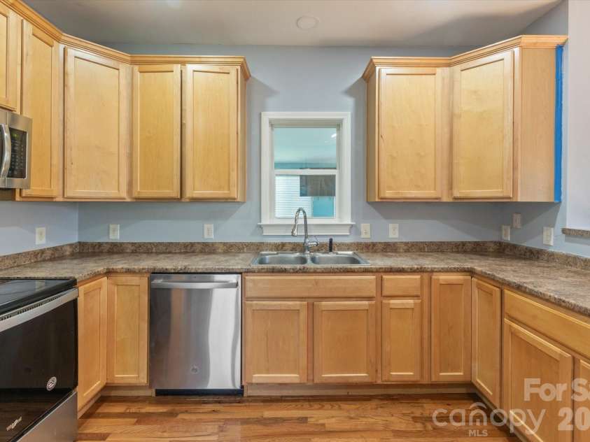 84 Poplar Street, Brevard, NC 28712.  MLS# CAR4403421, YatesRealty ID 39627. 
