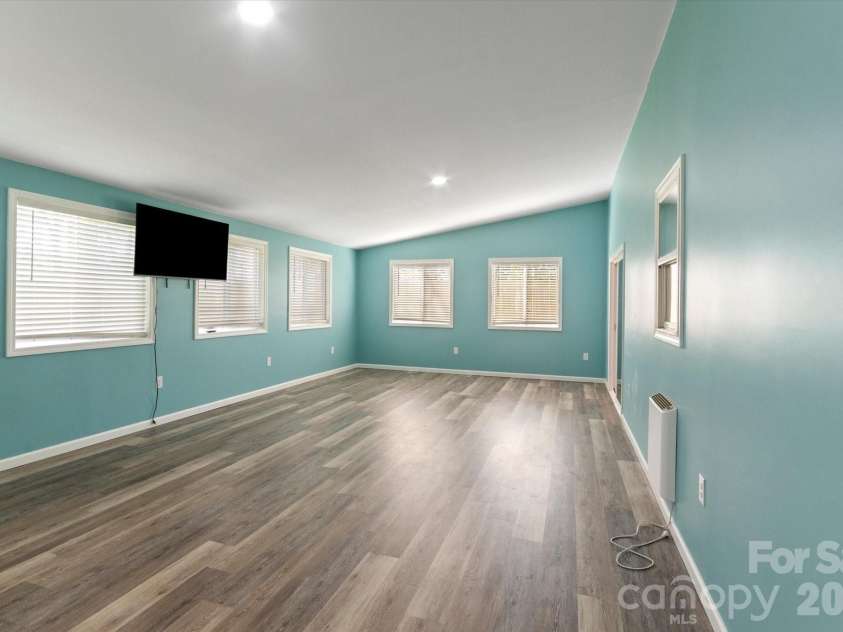 84 Poplar Street, Brevard, NC 28712.  MLS# CAR4403421, YatesRealty ID 39627. 