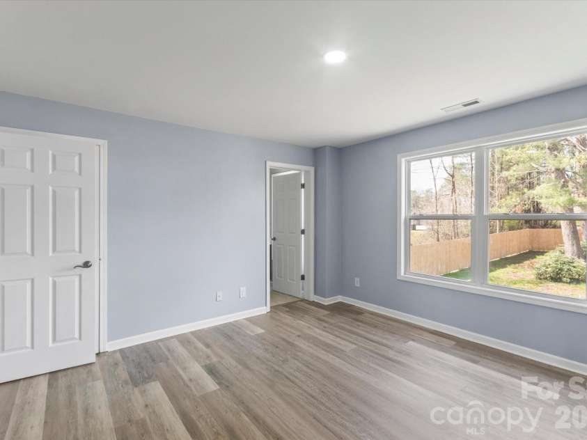 84 Poplar Street, Brevard, NC 28712.  MLS# CAR4403421, YatesRealty ID 39627. 
