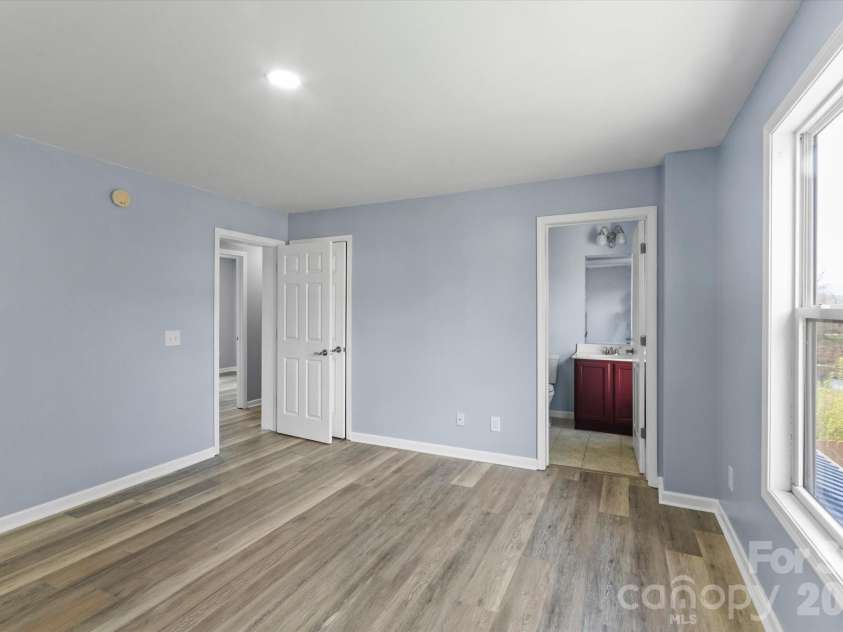 84 Poplar Street, Brevard, NC 28712.  MLS# CAR4403421, YatesRealty ID 39627. 