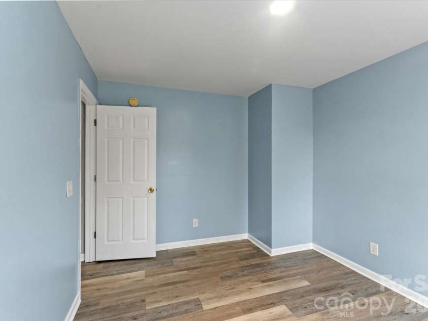 84 Poplar Street, Brevard, NC 28712.  MLS# CAR4403421, YatesRealty ID 39627. 