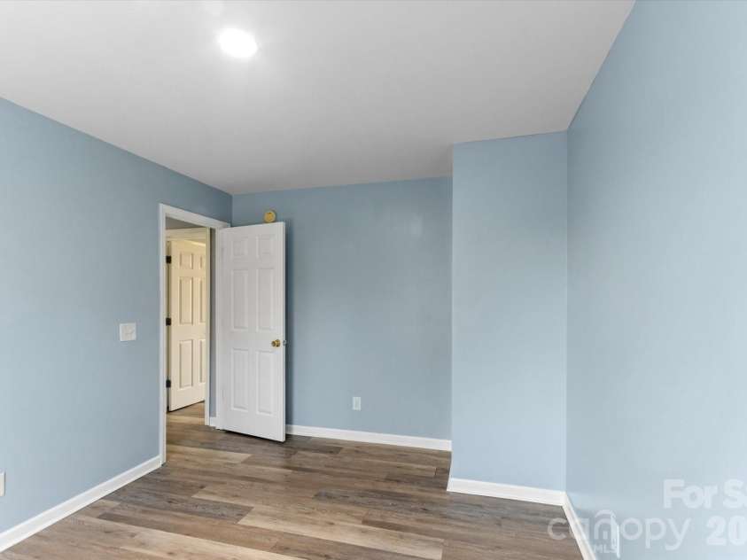 84 Poplar Street, Brevard, NC 28712.  MLS# CAR4403421, YatesRealty ID 39627. 