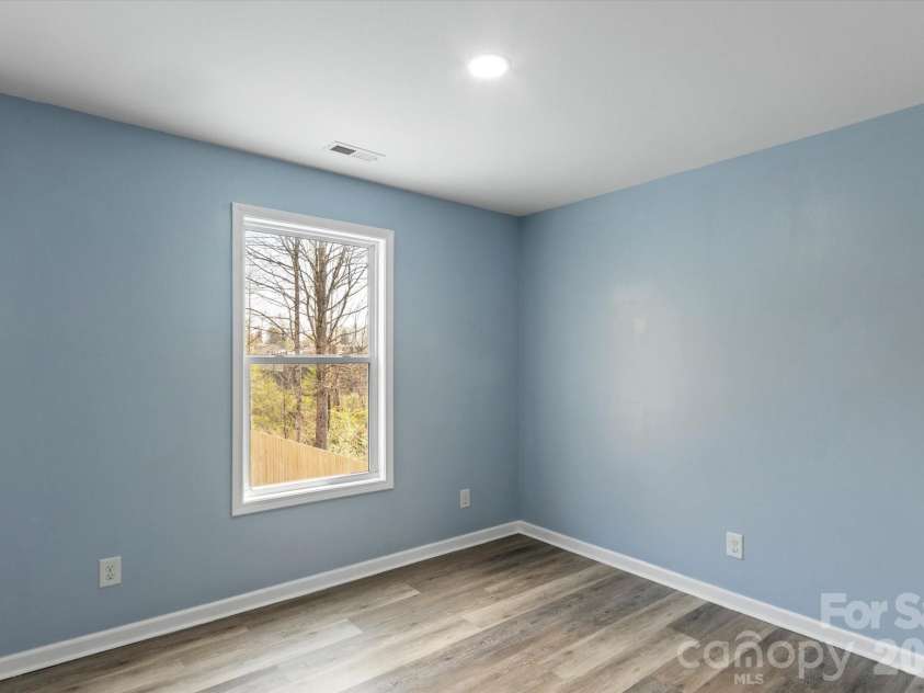 84 Poplar Street, Brevard, NC 28712.  MLS# CAR4403421, YatesRealty ID 39627. 