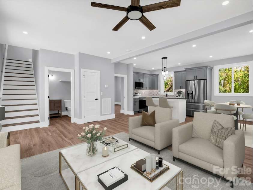 1 Pinnacle View Road, Asheville, NC 28803.  MLS# CAR4303088, YatesRealty ID 3963. 