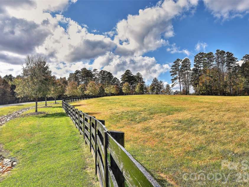153 Badenyon Place, Union Grove, NC 28689.  MLS# CAR4229151, YatesRealty ID 3963. 