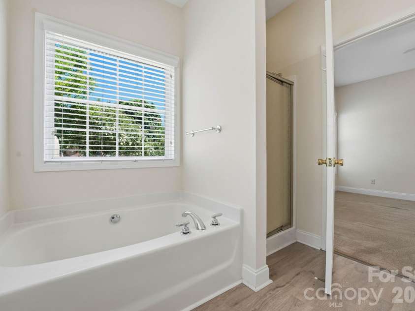 139 Spicewood Circle, Troutman, NC 28166.  MLS# CAR4405852, YatesRealty ID 39631. 