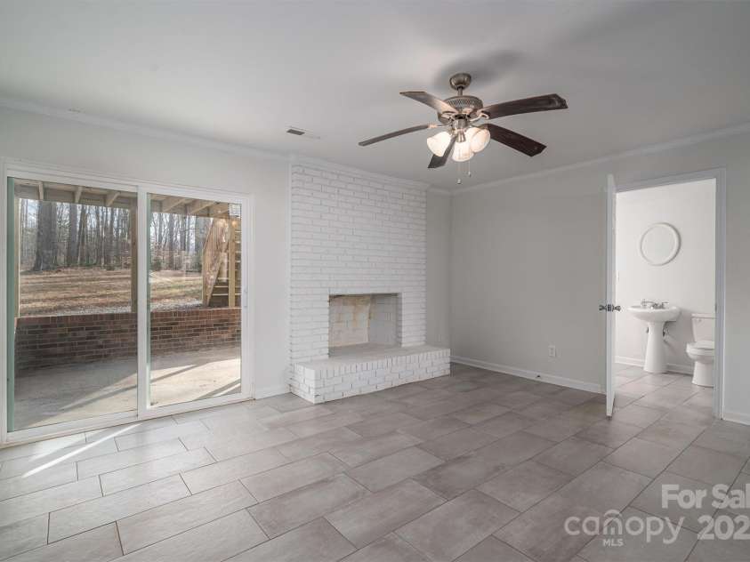 1934 Hickory Hills Drive, Denver, NC 28037.  MLS# CAR4209236, YatesRealty ID 3964. Walkout patio from the bonus space