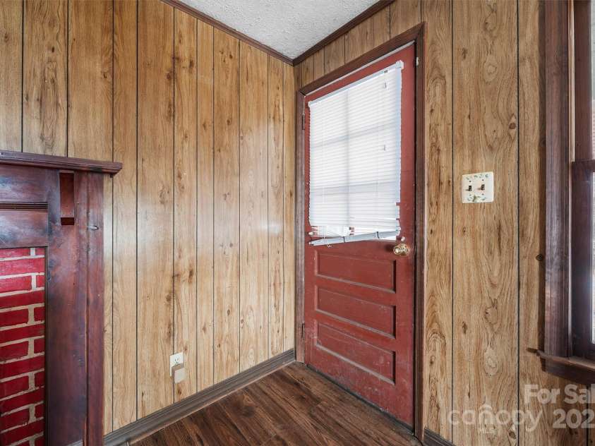 2012 Baton Rouge Road, Chester, SC 29706.  MLS# CAR4328649, YatesRealty ID 3964. 