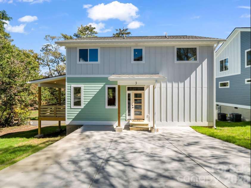 3 Pinnacle View Road, Asheville, NC 28803.  MLS# CAR4303110, YatesRealty ID 3964. 