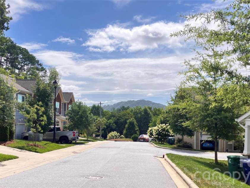 1017 Baldwin Commons Drive, Arden, NC 28704.  MLS# CAR4407131, YatesRealty ID 39643. 