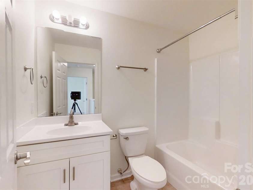 1017 Baldwin Commons Drive, Arden, NC 28704.  MLS# CAR4407131, YatesRealty ID 39643. Upstairs Hall Bath