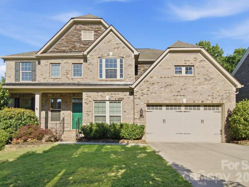 8306 Early Bird Way, Charlotte, NC 28227.  MLS# CAR4405672, YatesRealty ID 39644. Front Exterior
