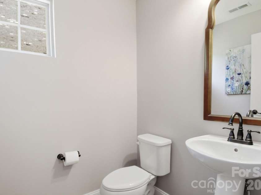 8306 Early Bird Way, Charlotte, NC 28227.  MLS# CAR4405672, YatesRealty ID 39644. Half Bathroom