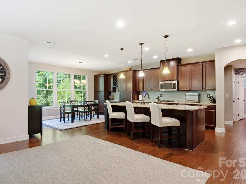 8306 Early Bird Way, Charlotte, NC 28227.  MLS# CAR4405672, YatesRealty ID 39644. Kitchen